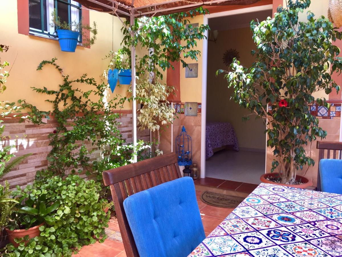 Cool Garden And Suite Майрена-дель-Альхарафе Екстер'єр фото
